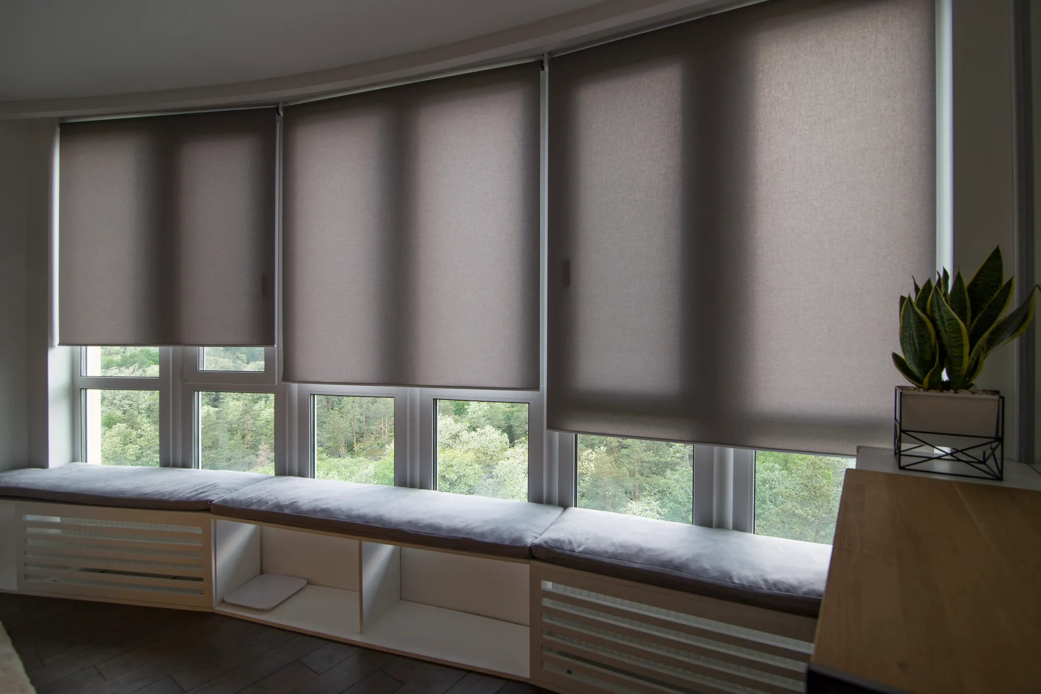 window-shade-automation-bay-window window shade automation bay window